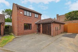 Ash Tree Close